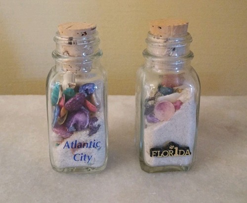 VTG Atlantic City & Florida Souvenir Shells & Sand Corked Glass bottles Magnets