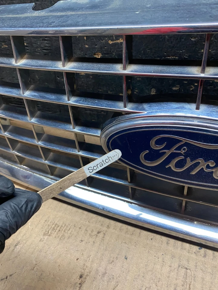 2004 to 2007 Ford Freestar Front Grill Grille 3F23-17K945 OEM U6387 DG - Image 4 of 4