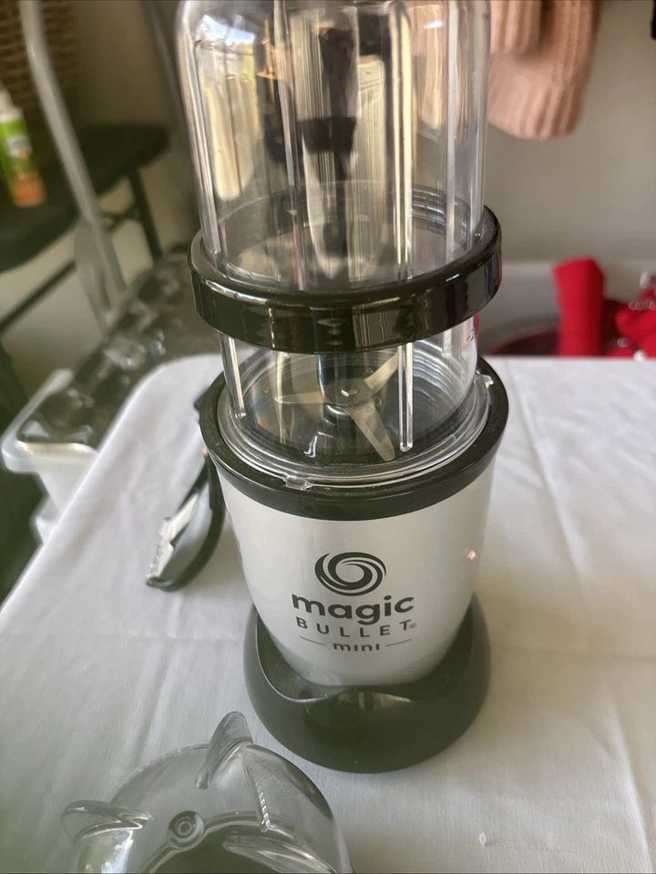MINI LICUADORA MAGIC BULLET ¡EXCELENTE ESTADO DE FUNCIONAMIENTO! - Imagen 3 de 3