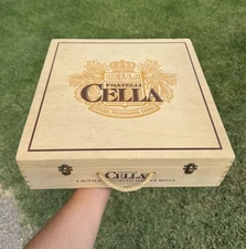 Vintage 4 Bottle Cella Fratelli Wooden Wine Carrier Box Bronze Clasps Italy VTG