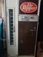 Working 1960's Dr. Pepper Bottle Vendolator Model VFA-56D-A 15 cent Machine