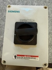 Siemens 30A 600VAC Enclosed Rotary Controller HNF-3030CJ
