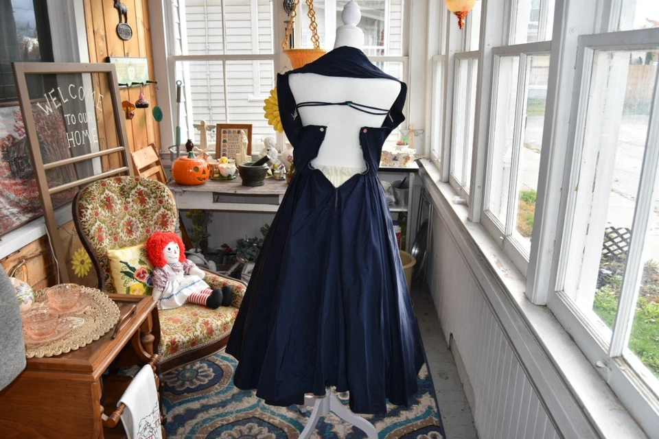 Vestido de cóctel de tafetán azul de colección de los años 50 falda circular escote de encaje talla XS Foto 3 de 4