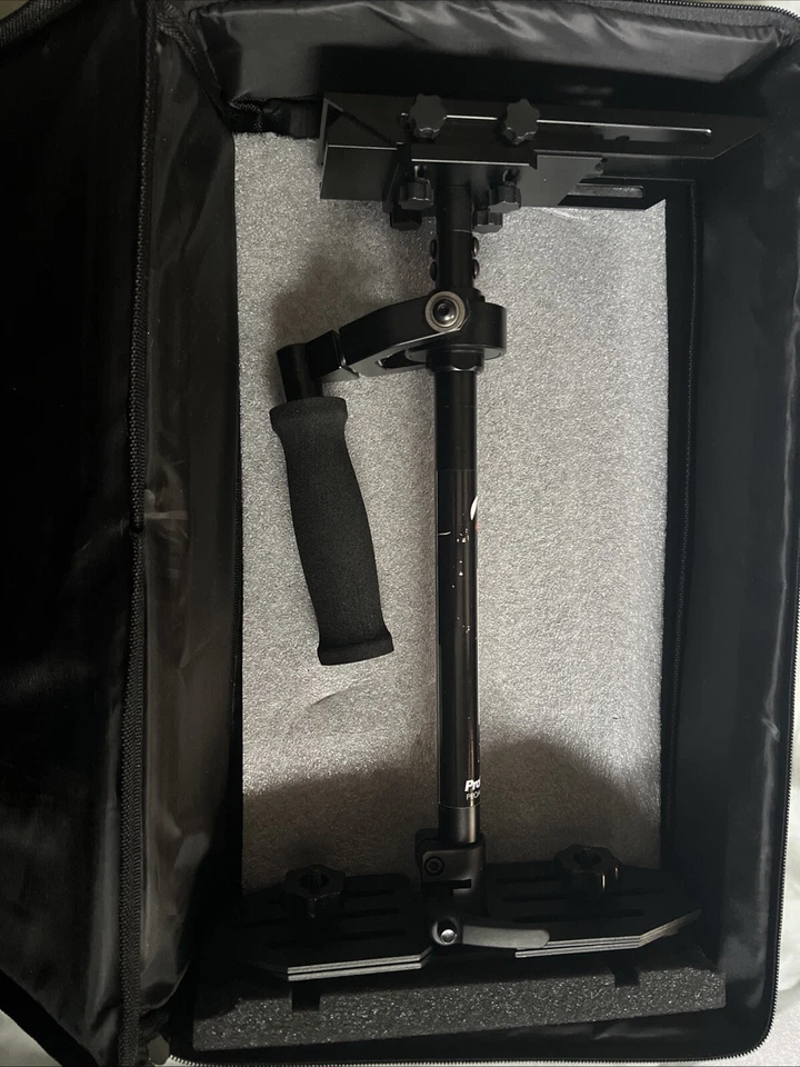 ProAm USA Steady Cam: Mount, Manuel, Weights & Case. Inc. Body Harness Bi/tripod - Image 3 of 4