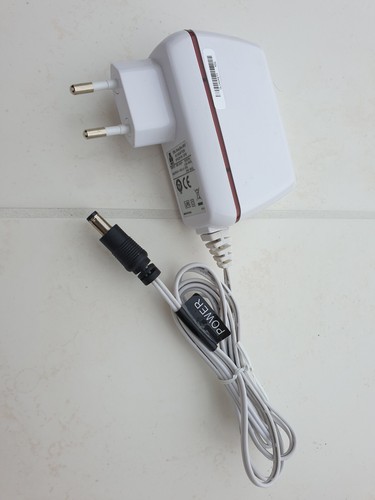 Netzteil UP0251B-15PE 15V 1,66A 25W Vodafone DSL EasyBox 803 WLAN Router