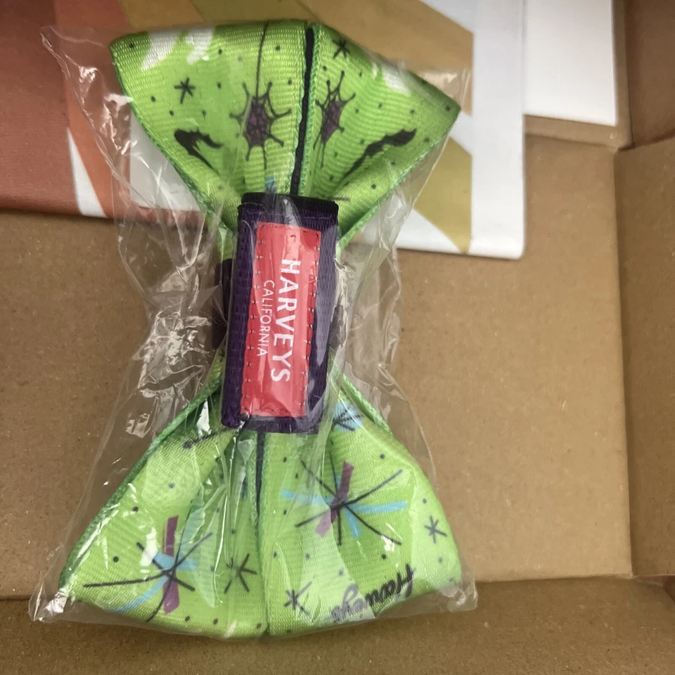 Harveys Cinturón de Seguridad Modster Mash Arco Grande Fantasmas Murciélagos Telarañas Monstruo Halloween Foto 2 de 2