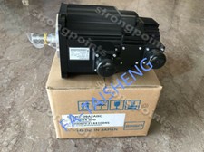 1PCS NEW YASKAWA AC SERVO MOTOR SGMG-09A2ABC SGMG09A2ABC