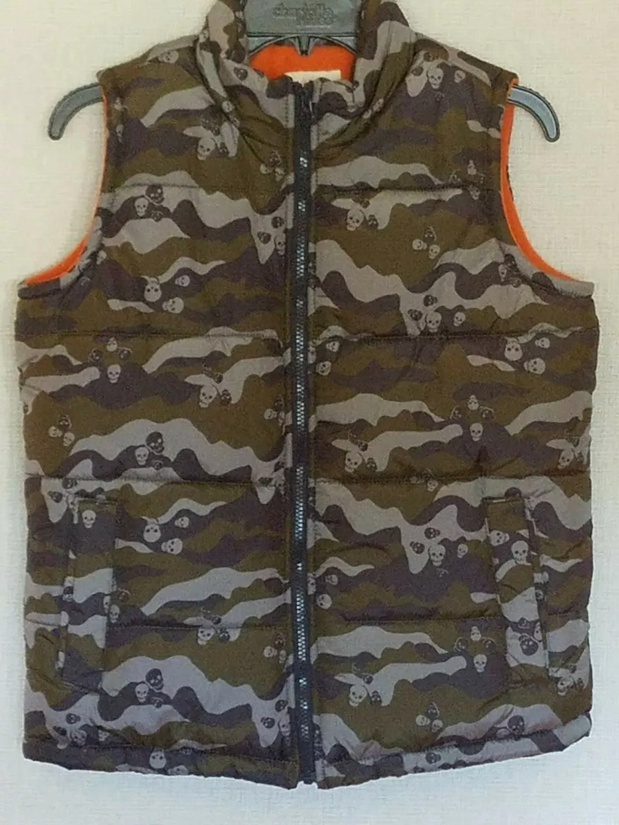 Old navy store black puffer vest