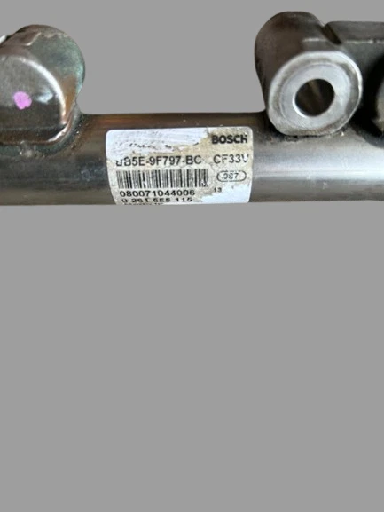 Land Rover LR2 13-15 OEM 2.0L Bosch Fuel Rail Assembly W/Sensor W/Injectors Foto 3 de 3