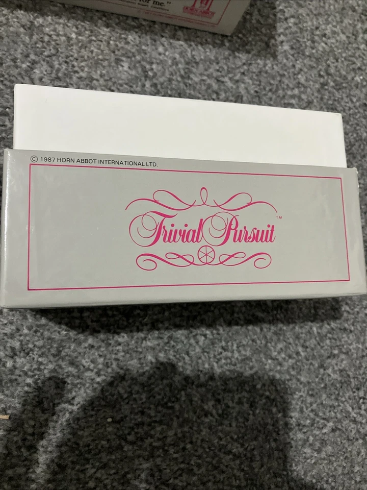 Trivial Pursuit Entertainment Edition 3000 Questions 1987 Boxed & Complete - Image 4 of 4