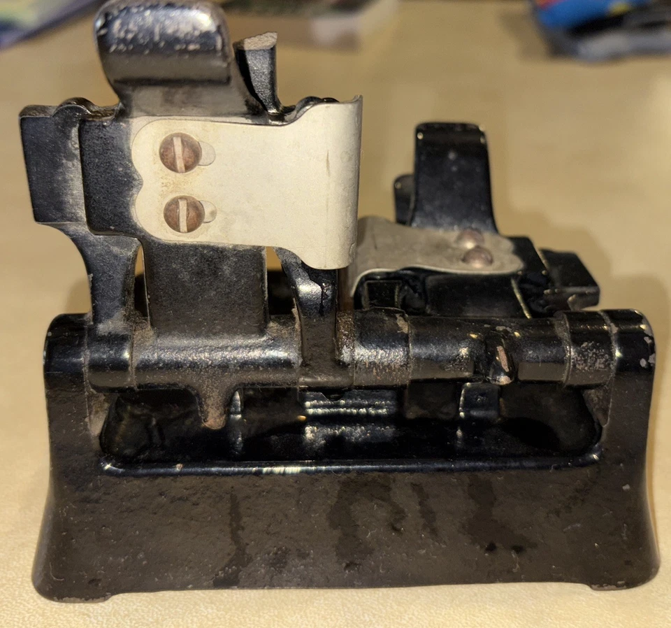 ANTIQUE GRISWOLD FILM SPLICER JUNIOR MODEL 8/16MM MOVIE EDITING EQUIPMENT - Image 4 of 4
