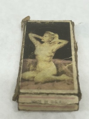 5 Rare Pin Up/Risque/Views/ Nude razor Blades with Box