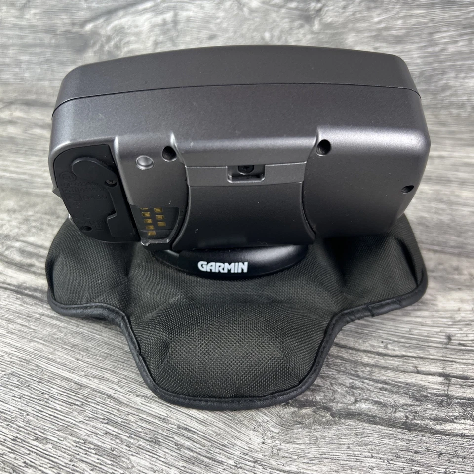 Garmin StreetPilot 2720 GPS Navigator Untested Mount Cables & Manual Bundle - Image 4 of 4