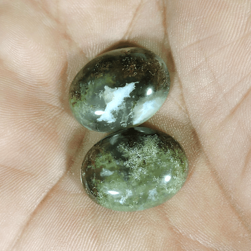 31.70Cts Finest Quality Green Garden Quartz Oval Cabochon Pair Gemstone - Picture 3 of 4