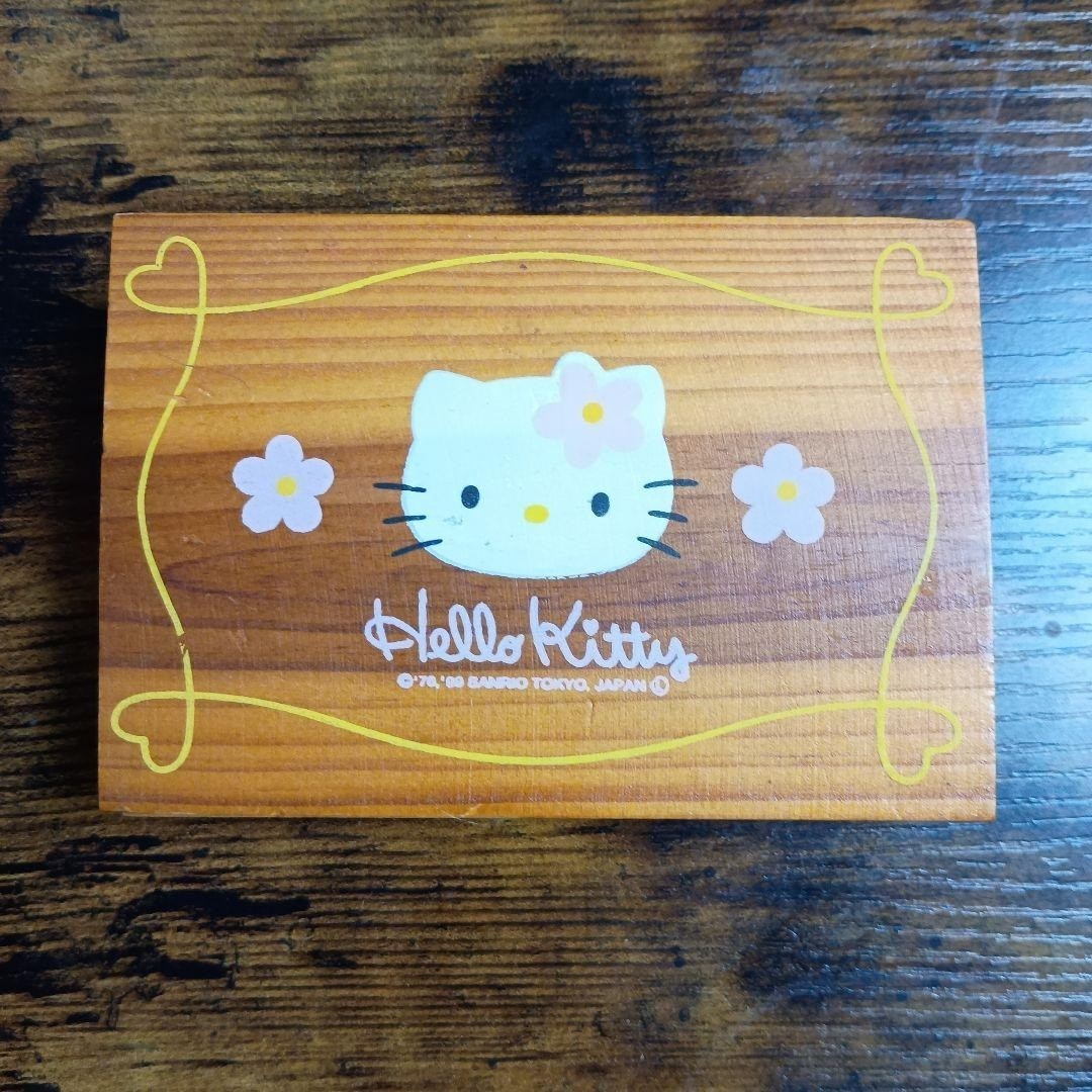 Vintage 1999 Hello Kitty Sanrio Japan Wooden Collection Tissue Box etc ...