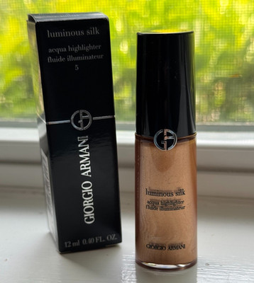 Giorgio Armani Luminous Silk Acqua Liquid Shimmer Highlighter Shade 05 Sunset