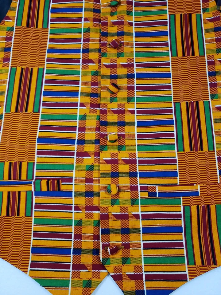 Chaleco Santana Africano Estampado Kinte con Pajarita Para Hombre Talla Grande Abotonable  Foto 2 de 4
