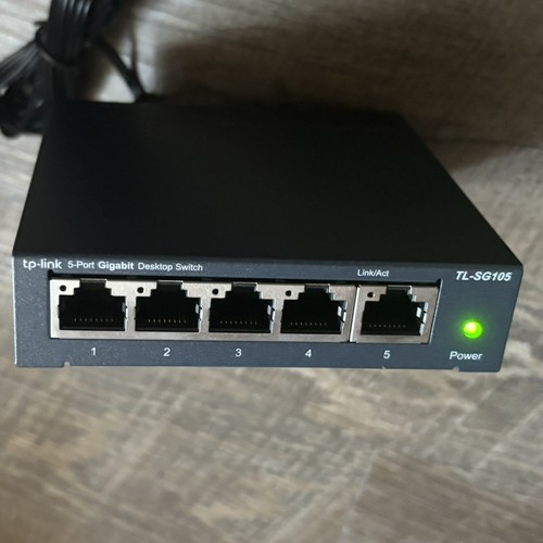 TP-Link TL-SG105 5-Port Gigabit Desktop Switch ~ Tested & Working! - Picture 2 of 10