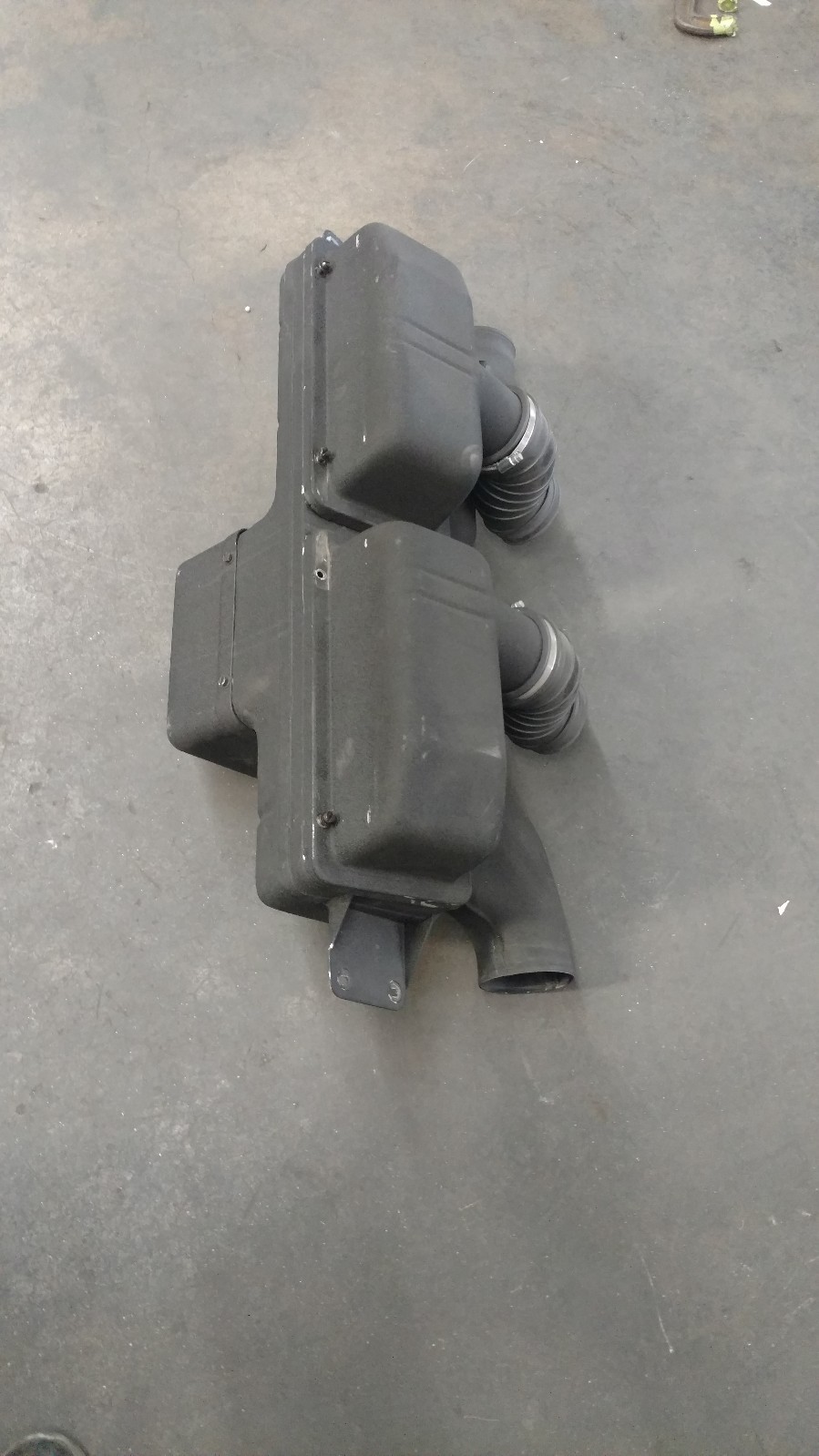LAMBORGHINI GALLARDO AIR INTAKE CLEANER BOX OEM 07L133839