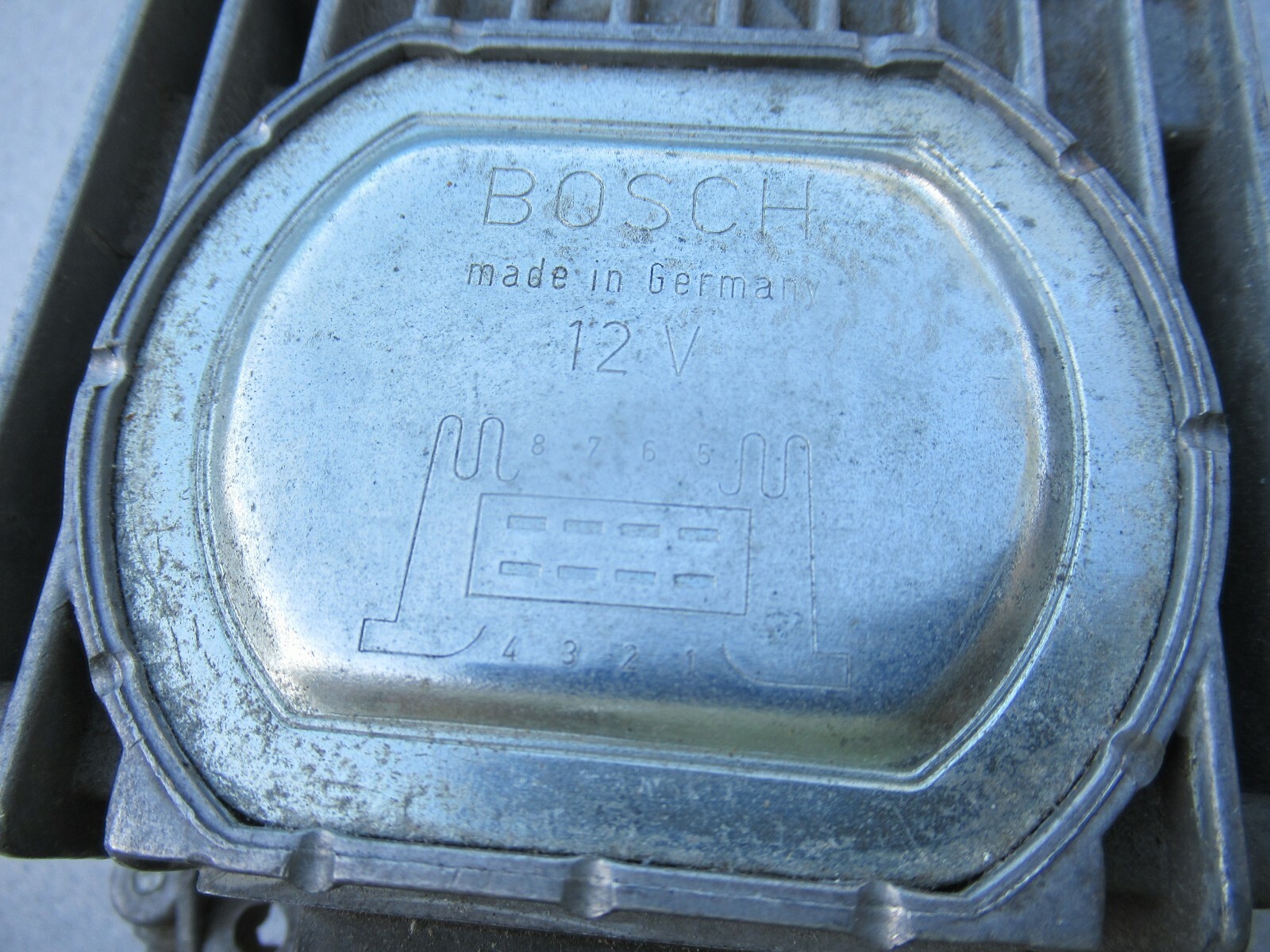 Porsche Turbo/Lamborghini/Maserati ICU  BOSCH  0 227 300 002   12V    #1   C#401