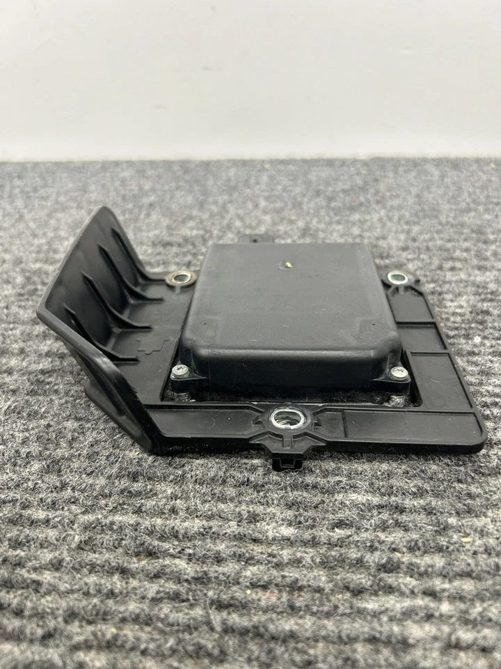 Sensor de monitor derecho radar punto ciego Toyota Camry 2014-2017 OEM (88162-06040) Foto 4 de 4