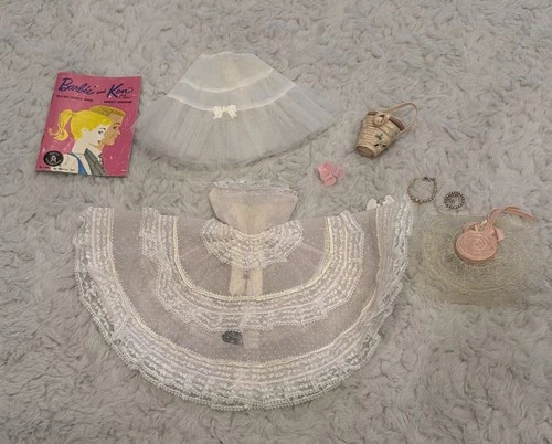 VTG Barbie: 1959 #966 TM PLANTATION BELLE-Dark Pink Dress-Complete no earrings