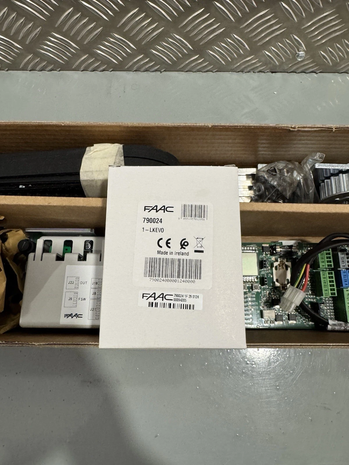 FAAC A1400 RKU Retrofit Base Kit 105041 Sliding Door Operator Brand New 10