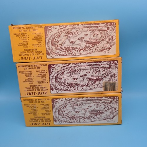 Life-Like HO Scale Lot of 3 Moldels Box Car 8533 Thrall Door 8990 Box Car 8414 - Bild 2 von 4