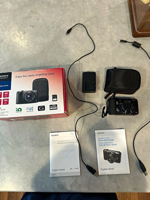 Sony Cyber-shot DSC-H90 Black Compact Camera Bundle 16.1MP 16x Zoom 3.0''