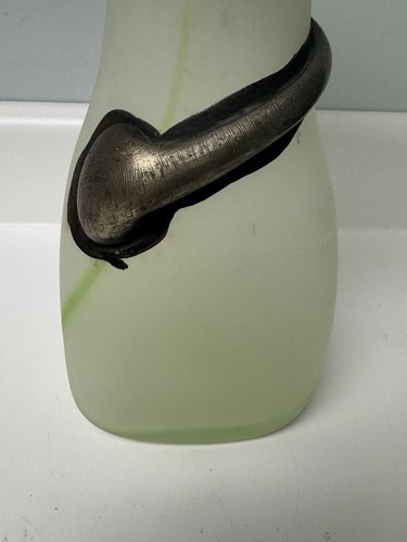 Vtg. Ravert Romblast Romanian wrapped art glass trumpet vase in Green - Picture 2 of 11