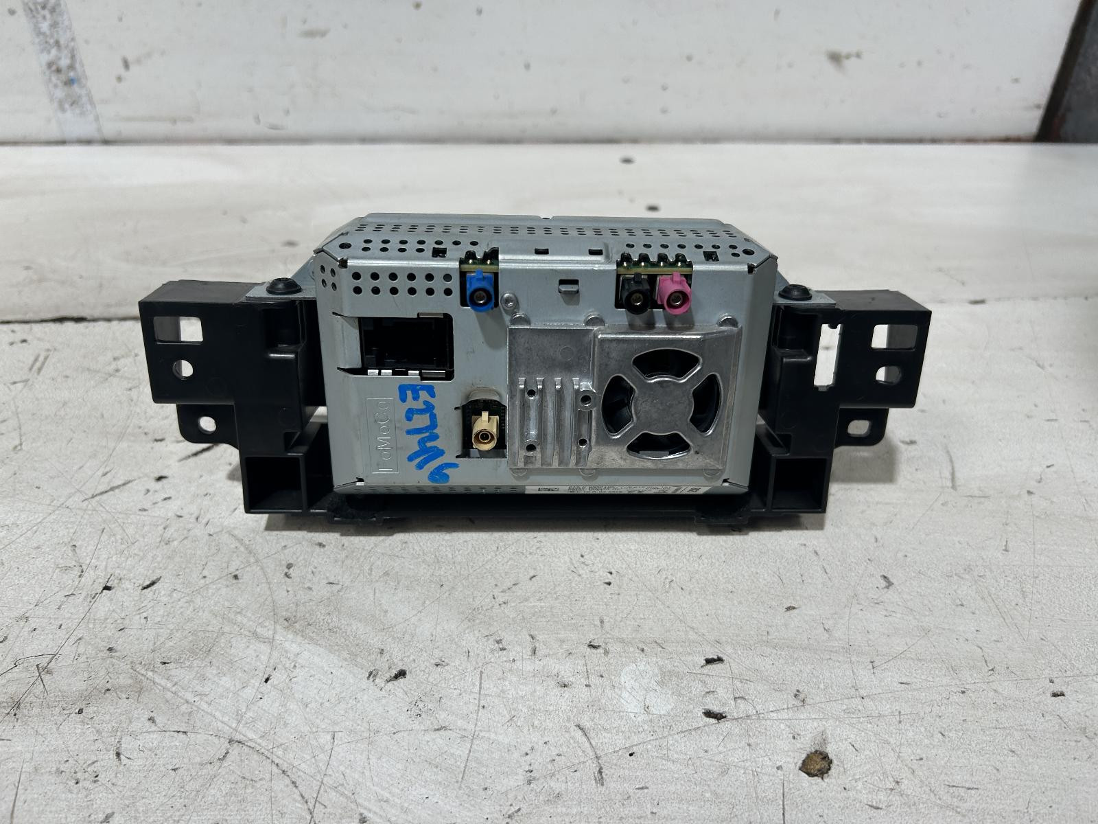 Ford Focus Head Unit Display LW 10/2011-08/2015 - thumbnail 3