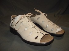 Ladies Beige Sandler Comfort/Walking Sandals size 8M - Lace up & Buckle Strap