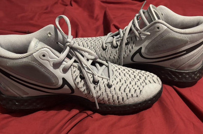 Nike KD Trey 5 VIII Light Smoke Grey/Black Low Top Lace-Up Sneakers 2020