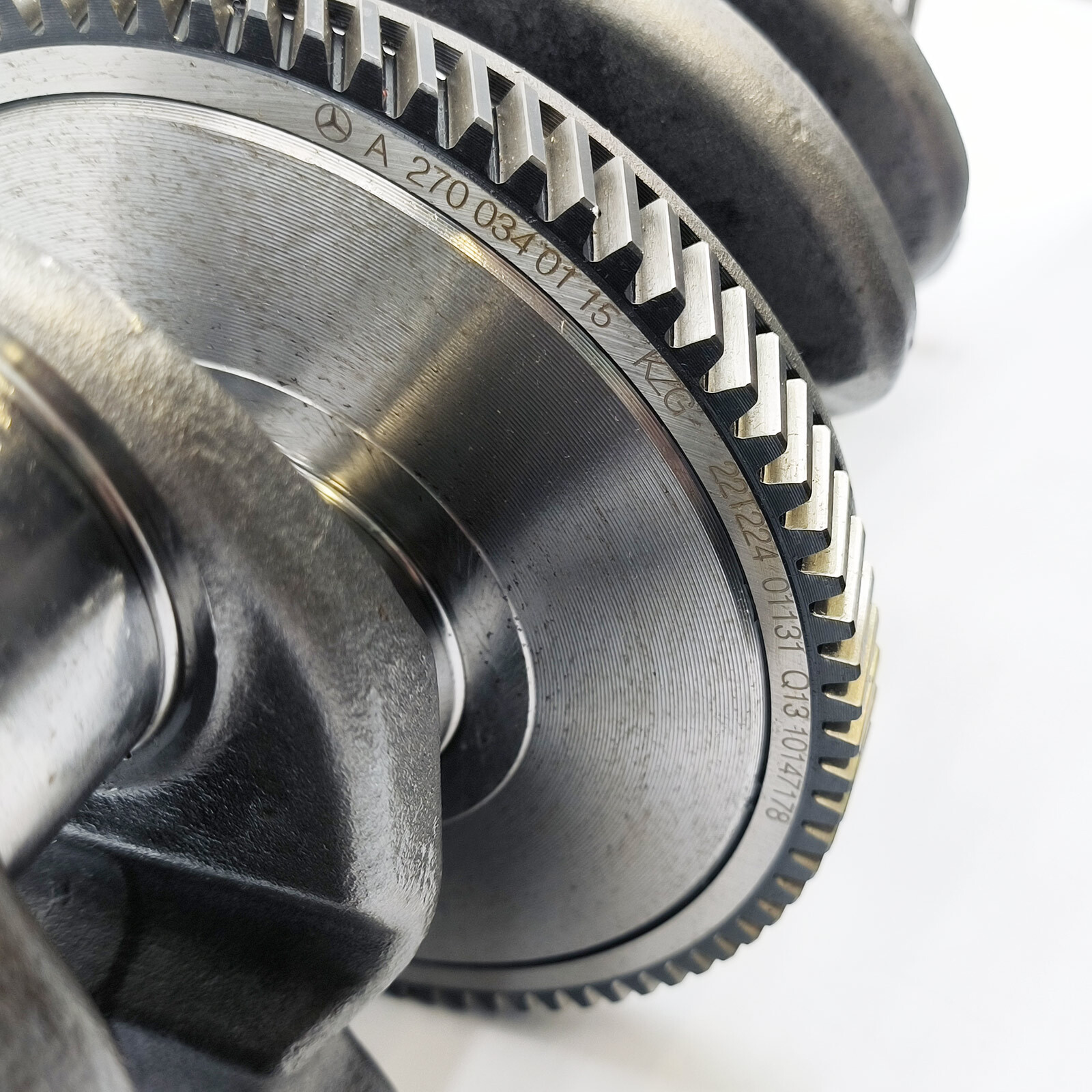 A2700340115 Mercedes Benz Crankshaft 2.0 Turbo M260 M270 M274 
