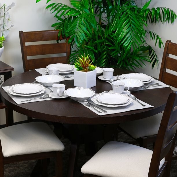 Elama G10060 Fleur De Lys 20-Piece White Dinnerware Set