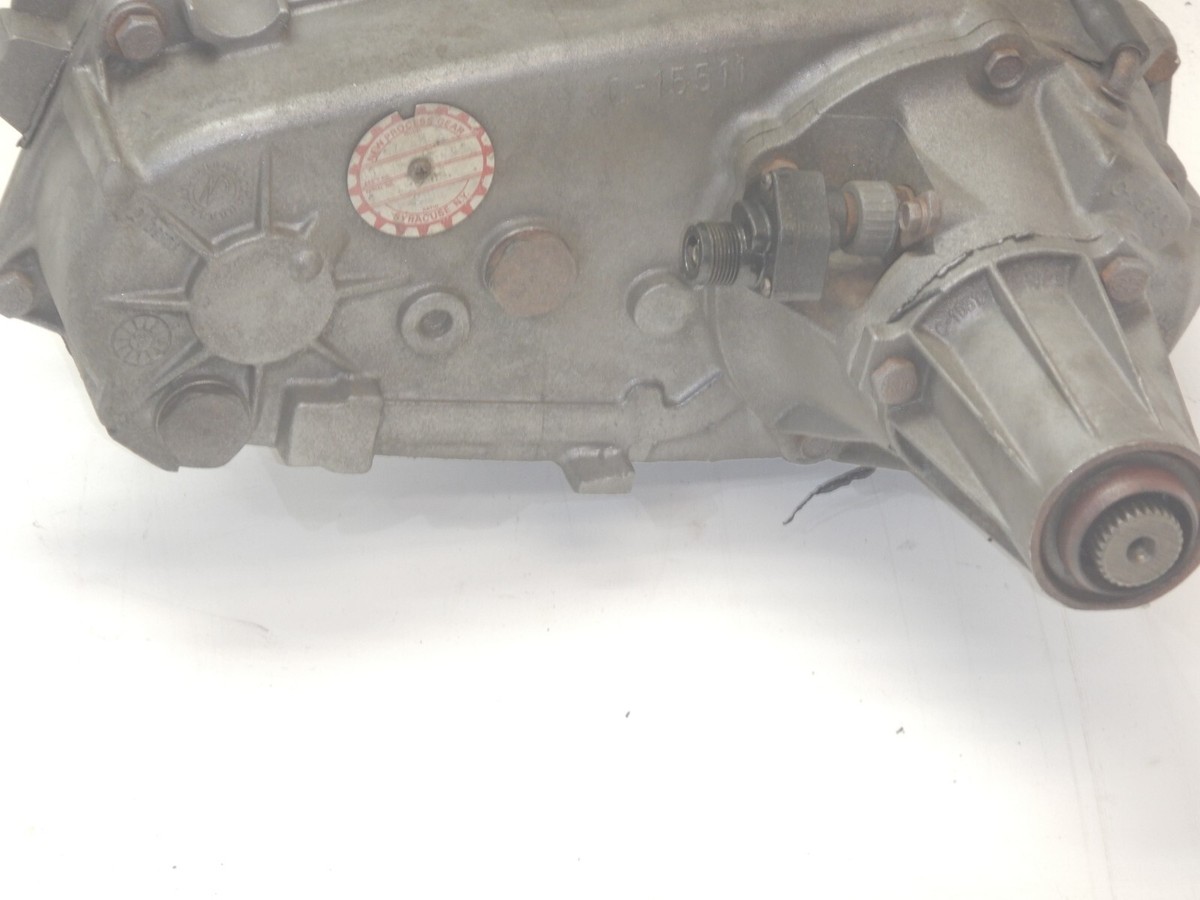 Jeep Cherokee XJ 84-87 OEM NP 207 Transfer Case 23 Spline Long