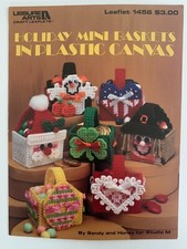 Leisure Arts Holiday Mini Baskets in Plastic Canvas Leaflet 1456 7 Designs