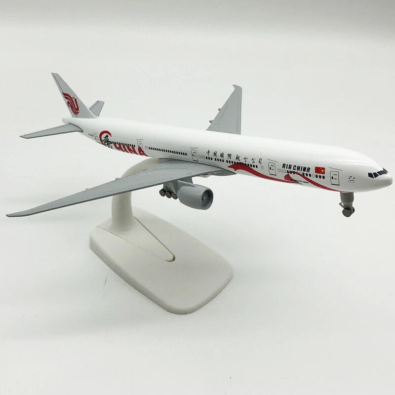 Modelo de avión fundido a presión de aleación 1:350 20 cm Boeing 777-300ER Air China (gran amor) Foto 4 de 4