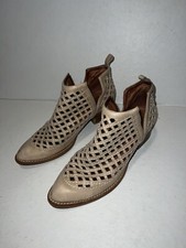 Jeffrey Campbell's Natural Taggart Open Weave Booties, Size 8 See Pics
