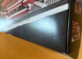 Lego (21010) - Architecture - Robie House - Open Box and Partially Opened Bags
