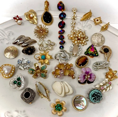 Lot Vtg Costume Jewelry Single Earrings Clip On Craft Repurpose Rhinestone M5