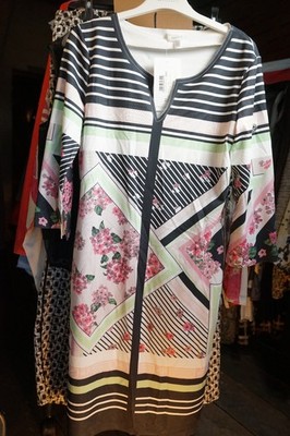 Damenmode Kleid Sportalm Kitzbühel neu Größe 38 Boutique Dress Frau Fashion Farb