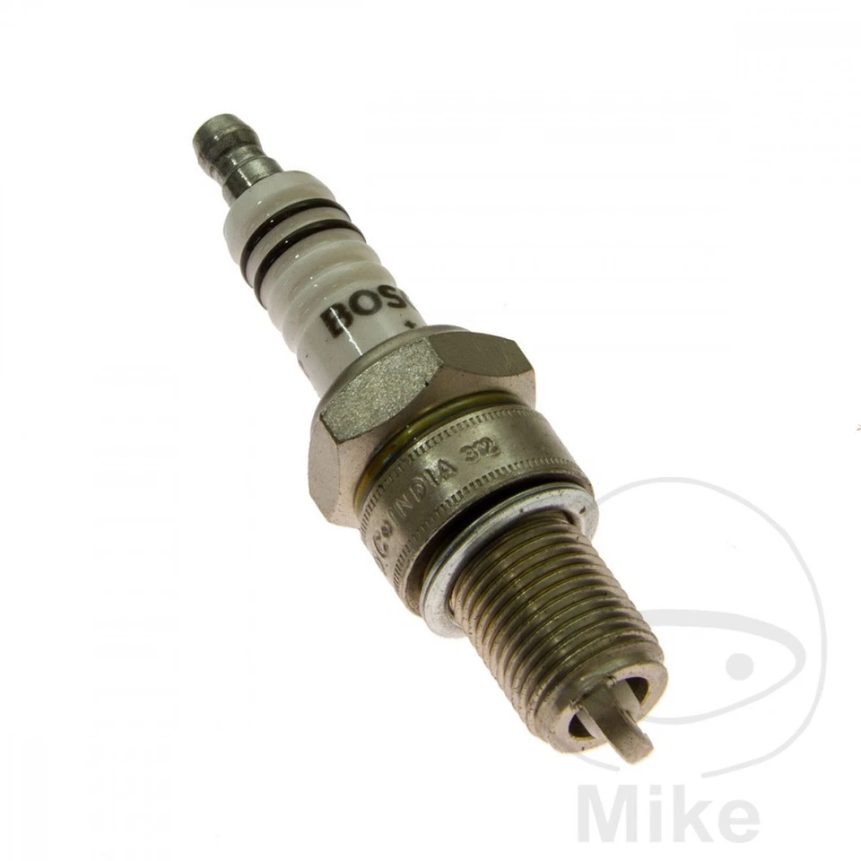Bougie d'allumage WR7DC+ BOSCH pour BMW R 45 65 80 100 - Photo 1/1