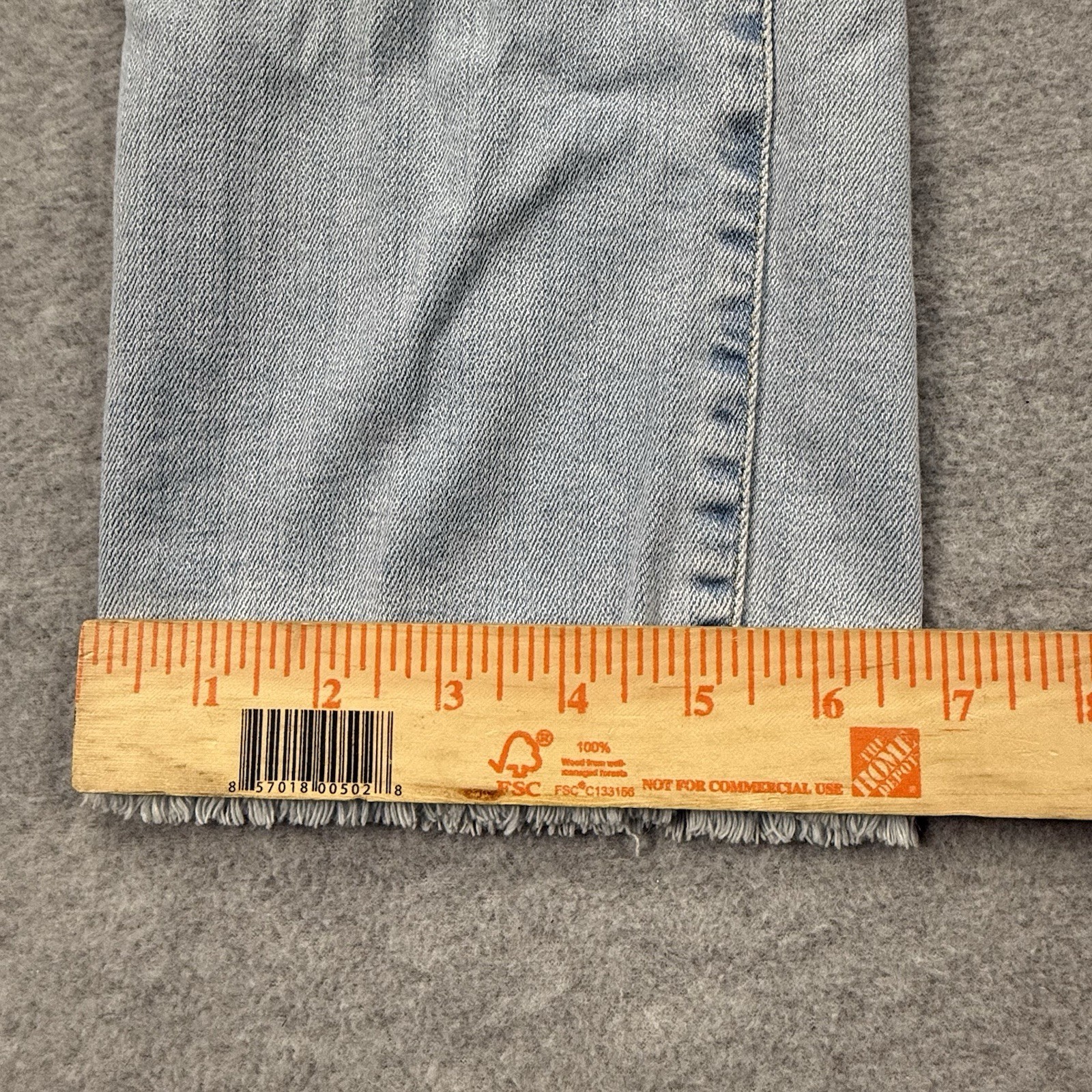 Levi’s 724 High Rise Straight Crop Jeans Women’s 32 Light Wash Raw Hem thumbnail 7
