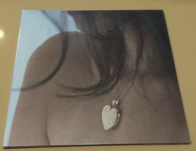 Madison Beer Locket Spotify Fans First Exclusive Vinyl