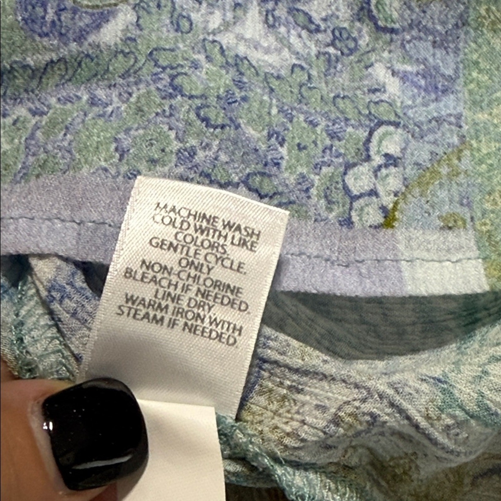 J. Jill women's medium split neck patchwork print… - image 7