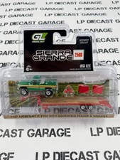 CHASE GREENLIGHT 1987 GMC Sierra K2500 Red w/ Gooseneck Trailer 1:64 Diecast Mid