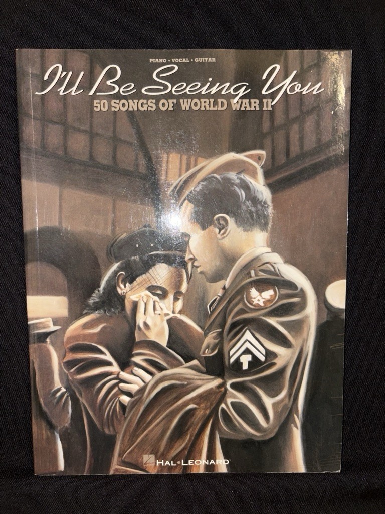 Hal Leonard 50 Songs of World War II Piano Vocal Guitar Songbook