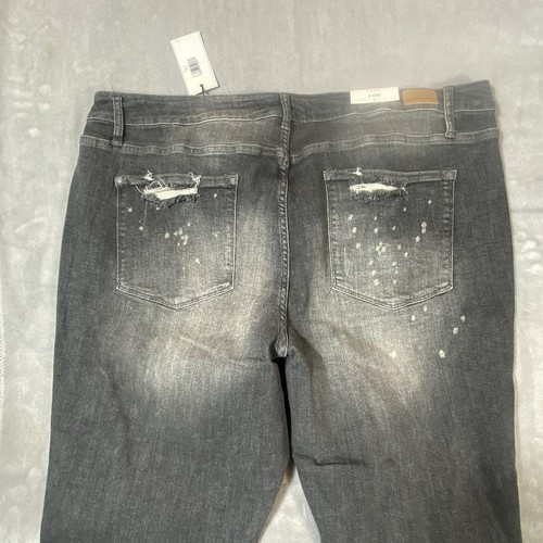 Judy Blue Jeans 24W Plus Boyfriend Paint Splatter Distressed Black Grunge NEW - Picture 2 of 12