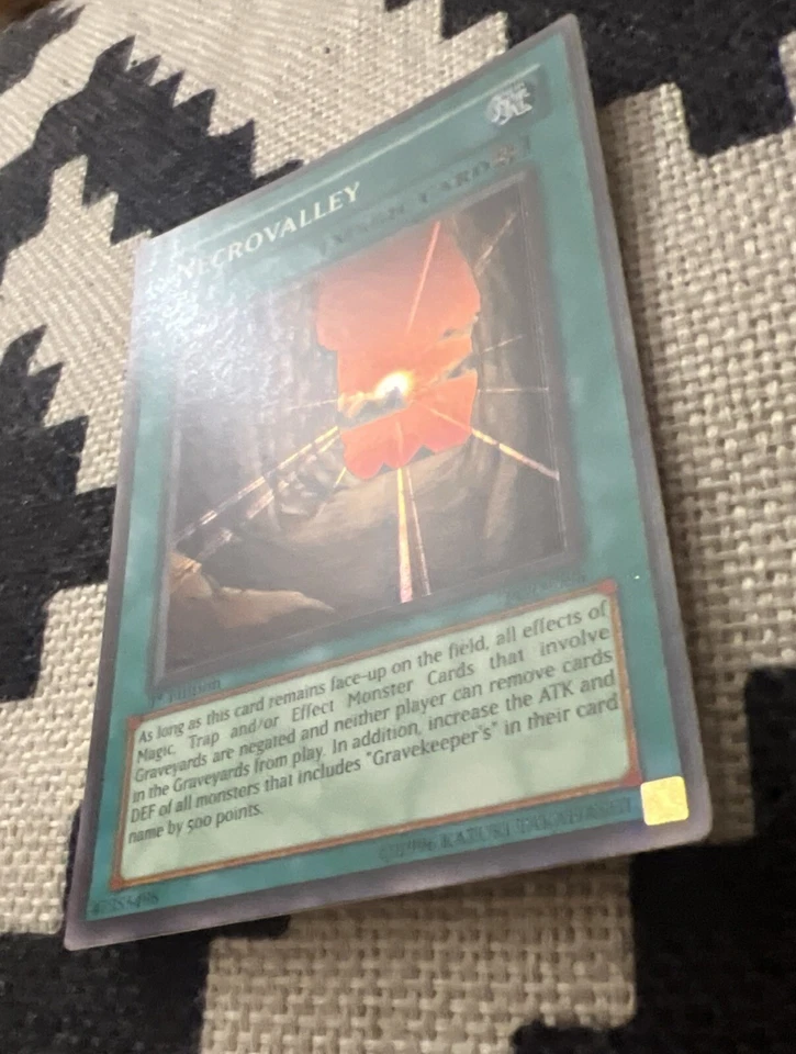 Necrovalley PGD-084 1st Edition Super Rare - Pharaonic Guardian - Holo NM - Image 3 of 4